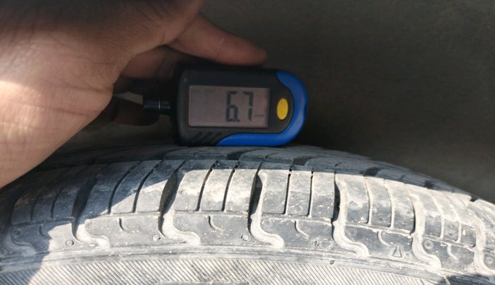 2012 Hyundai i10 MAGNA 1.1, Petrol, Manual, 54,228 km, tyre