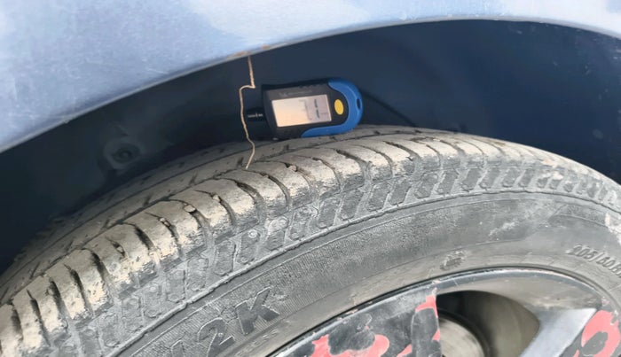 2014 Hyundai New Elantra 1.6 S MT DIESEL, Diesel, Manual, 1,43,553 km, tyre