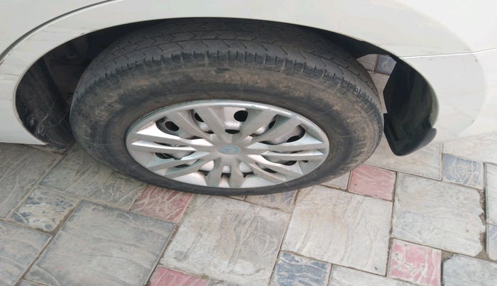 2024 Maruti Dzire TOUR S CNG, Petrol, Manual, 50,233 km, tyre