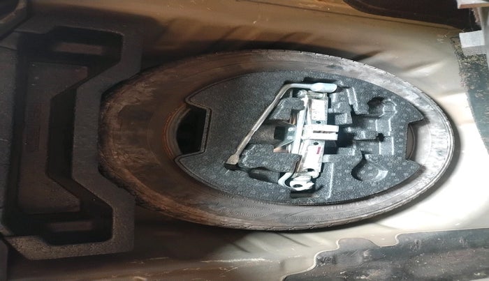 2016 Maruti Ciaz VDI+ SHVS, Diesel, Manual, 66,656 km, tyre