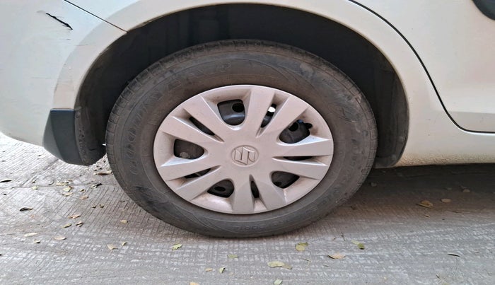 2012 Maruti Swift Dzire VXI, Petrol, Manual, 67,069 km, tyre
