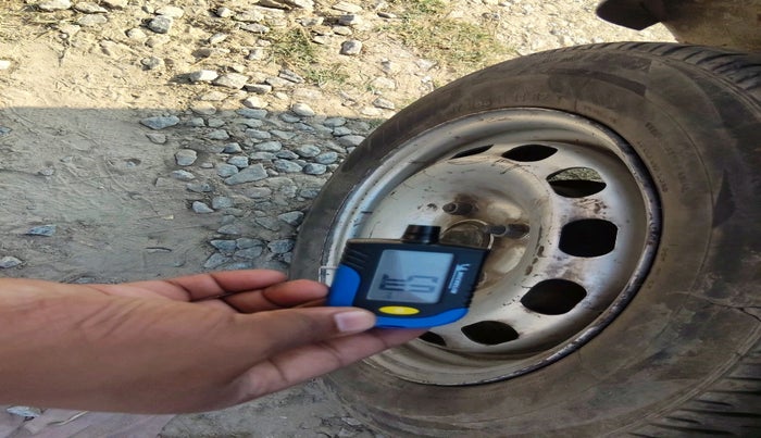 2012 Ford Figo LXI 1.4 DIESEL, Diesel, Manual, 95,872 km, tyre