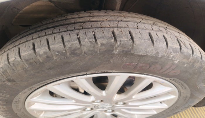 2023 Maruti Dzire ZXI CNG, Petrol, Manual, 15,656 km, tyre