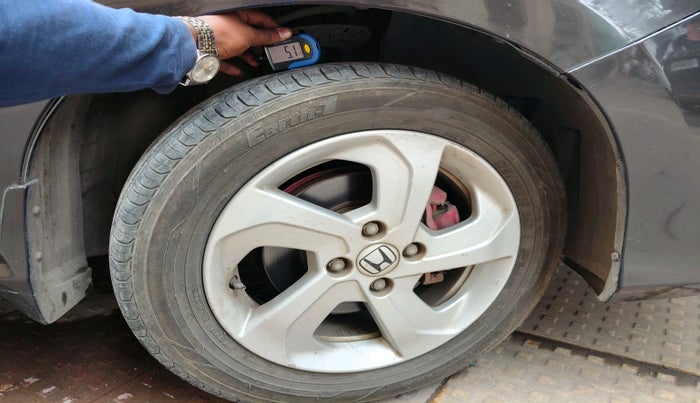 2014 Honda City 1.5L I-VTEC VX CVT, Petrol, Automatic, 1,21,600 km, tyre