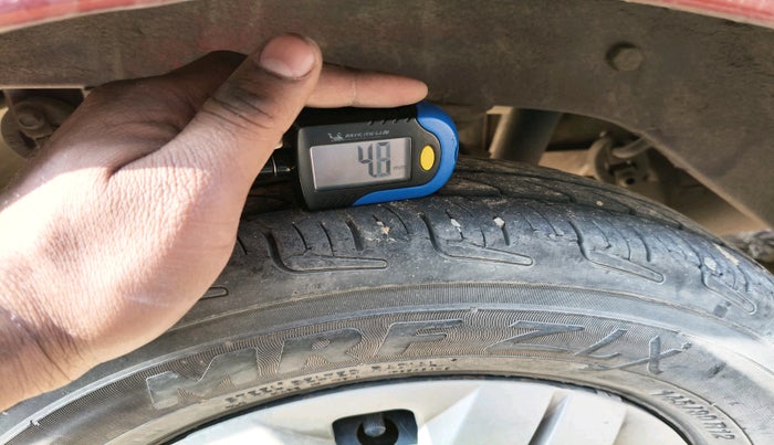 2012 Maruti Alto 800 LXI, Petrol, Manual, 1,20,689 km, tyre