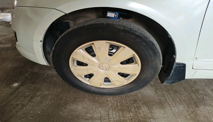 2011 Maruti Swift Dzire VXI, Petrol, Manual, 1,72,755 km, tyre