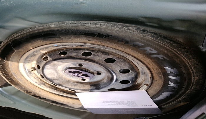 2021 Maruti Swift VXI, Petrol, Manual, 87,824 km, tyre