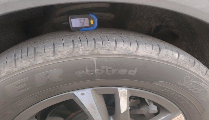 2022 Mahindra XUV700 AX 5 D AT 7 STR, Diesel, Automatic, 52,813 km, tyre