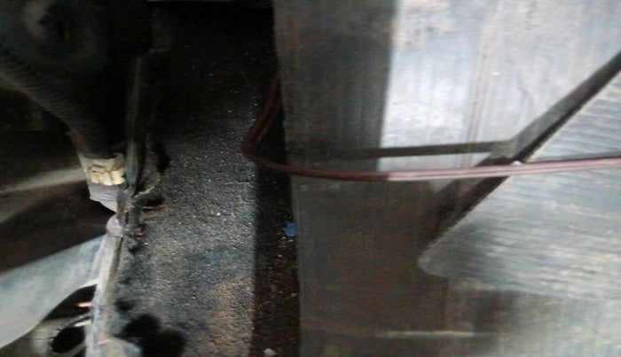 2011 Toyota Etios G, Petrol, Manual, 1,11,784 km, tyre