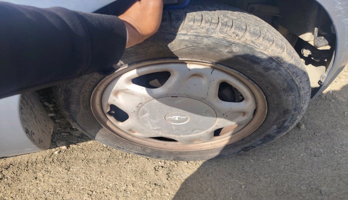 2011 Chevrolet Beat LT PETROL, Petrol, Manual, 1,13,646 km, tyre