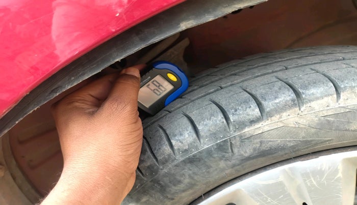 2013 Maruti Wagon R Stingray LXI, Petrol, Manual, 60,233 km, tyre