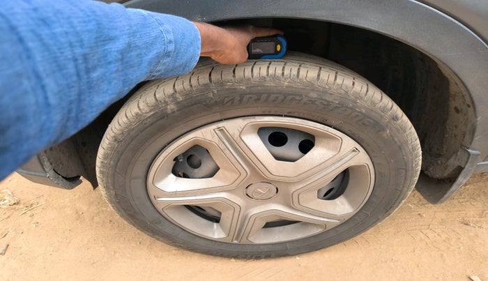 2020 Tata NEXON XZ PETROL, Petrol, Manual, 70,295 km, tyre