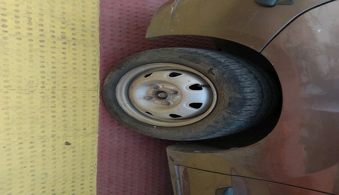 2012 Maruti Zen Estilo LXI, Petrol, Manual, 24,008 km, tyre