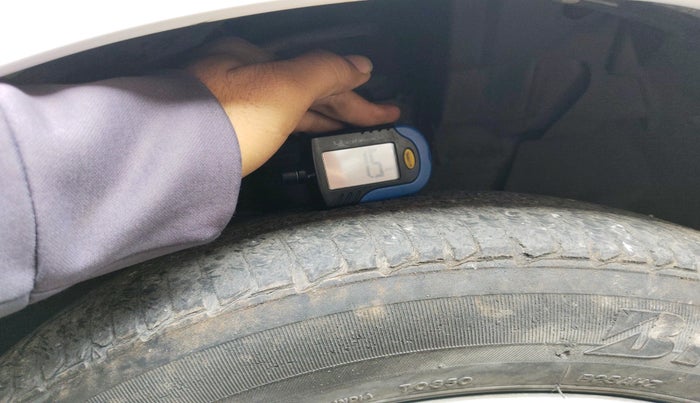 2017 Nissan Micra XV CVT, Petrol, Automatic, 73,852 km, tyre