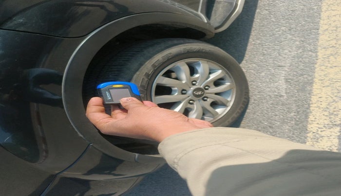 2017 Mahindra XUV500 W10, Diesel, Manual, 61,571 km, tyre