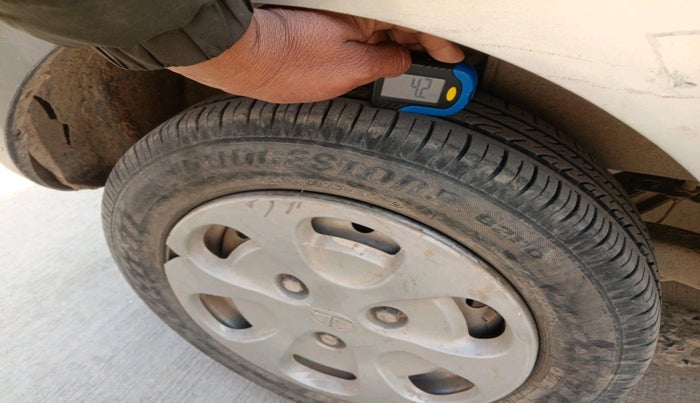 2012 Tata Nano LX, Petrol, Manual, 37,180 km, tyre