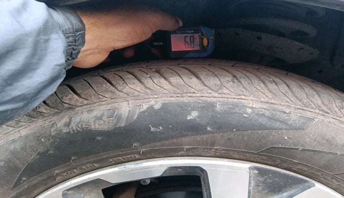 2017 Honda WR-V 1.2L I-VTEC VX MT, Petrol, Manual, 45,481 km, tyre