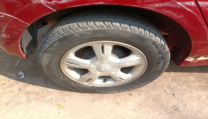 2011 Hyundai i20 SPORTZ 1.2, Petrol, Manual, 1,06,982 km, tyre