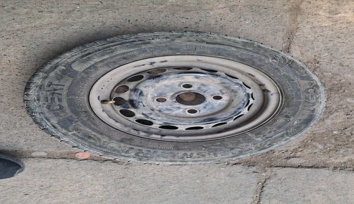 2019 Maruti Alto VXI, Petrol, Manual, 69,918 km, tyre