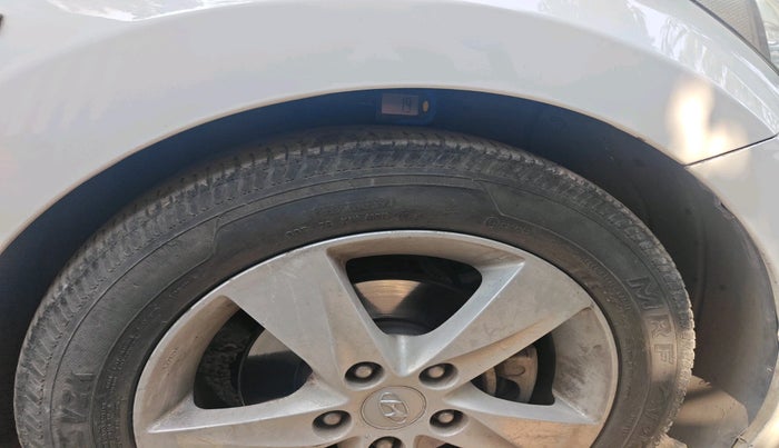 2012 Hyundai New Elantra 1.6 SX MT DIESEL, Diesel, Manual, 1,22,923 km, tyre