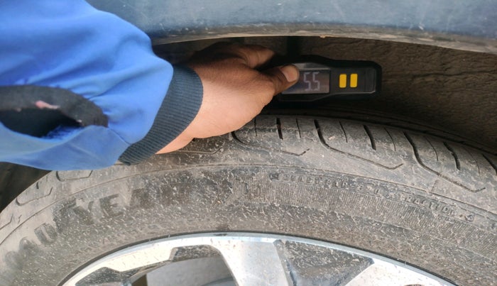 2017 Honda WR-V 1.2L I-VTEC VX MT, Petrol, Manual, 49,403 km, tyre