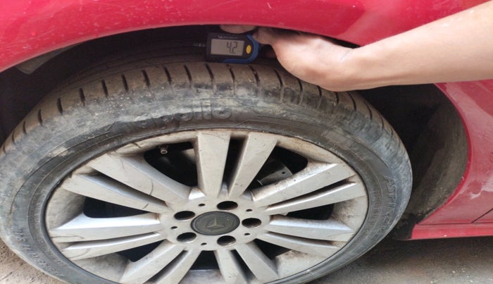 2014 Mercedes Benz B Class B 180 SPORTS PETROL, Petrol, Automatic, 19,173 km, tyre