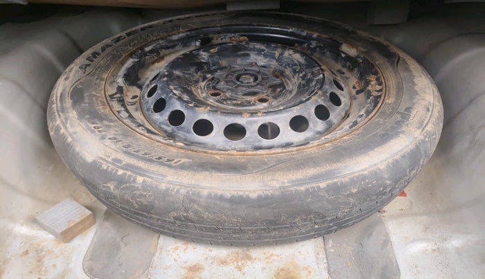 2018 Hyundai Xcent S 1.2, Petrol, Manual, 70,497 km, tyre