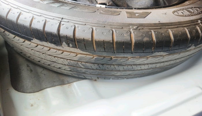 2021 KIA SELTOS HTK PLUS 1.5, Petrol, Manual, 1,13,934 km, tyre