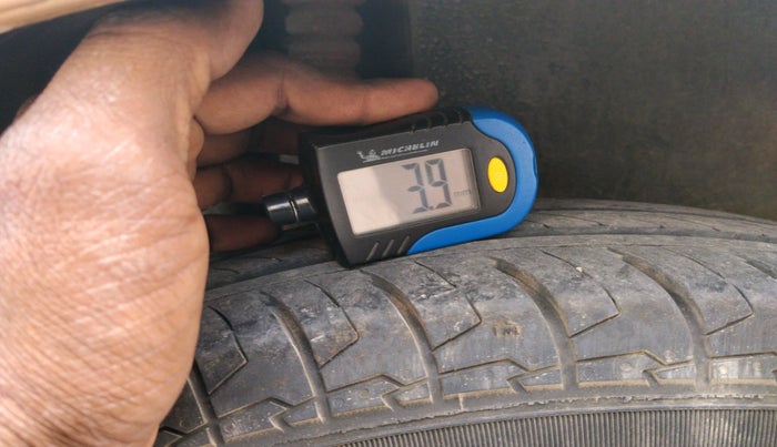 2013 Maruti Swift Dzire VXI, Petrol, Manual, 13,142 km, tyre