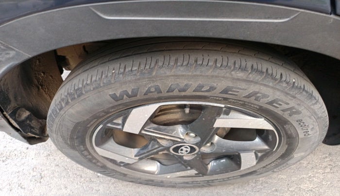 2019 Hyundai VENUE SX 1.0 (O) TURBO, Petrol, Manual, 50,773 km, tyre