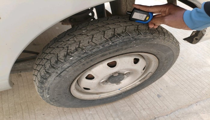 2012 Maruti Eeco 5 STR WITH A/C+HTR, Petrol, Manual, 45,196 km, tyre