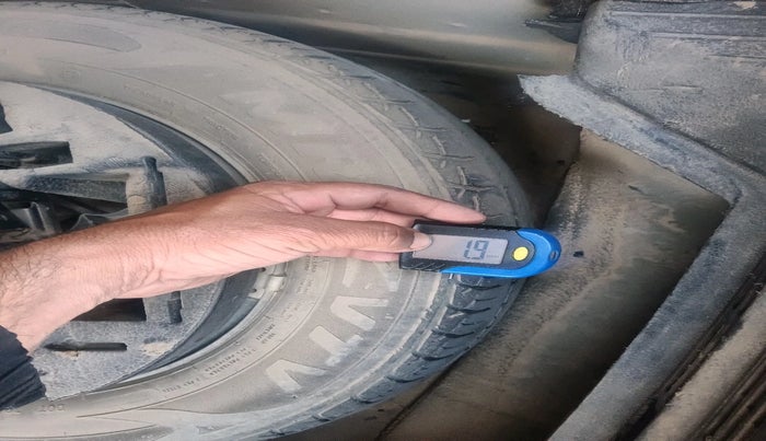 2019 Volkswagen Ameo HIGHLINE PLUS 1.5L AT 16 ALLOY, Diesel, Automatic, 4,54,971 km, tyre