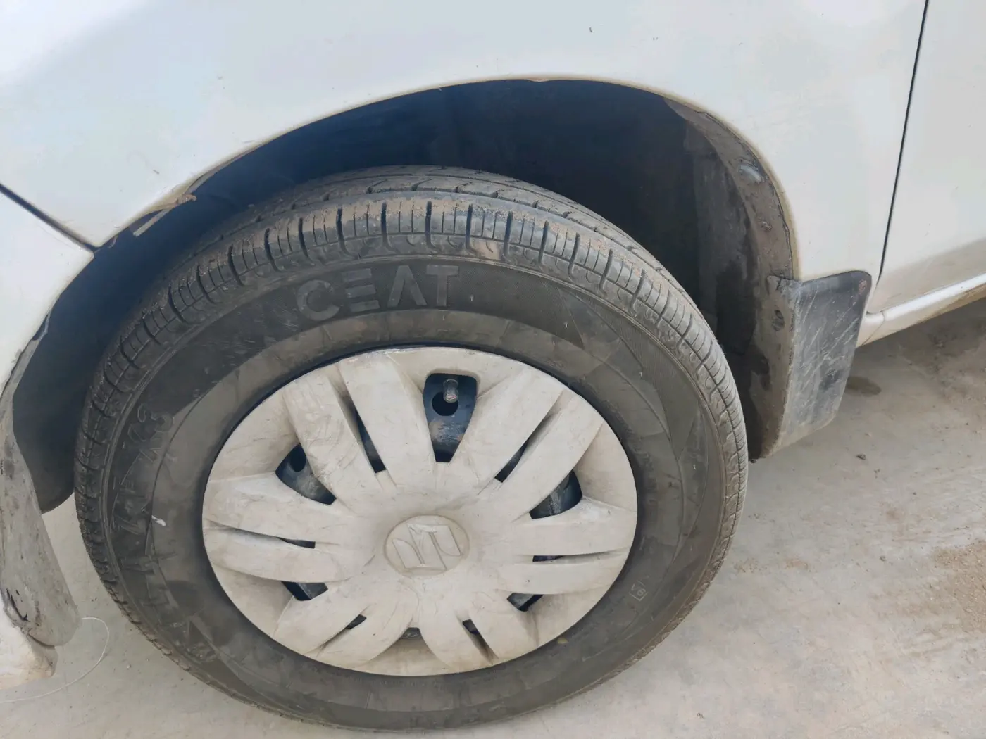 2019 Maruti Alto LXI, CNG, Manual, 90,000 km, tyre