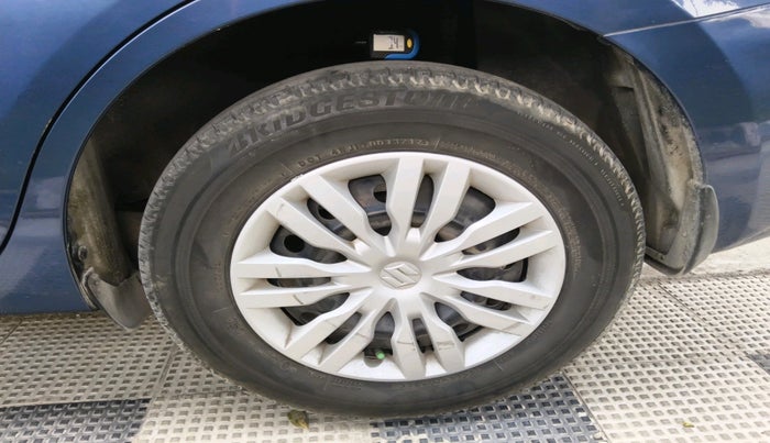2017 Maruti Dzire VXI, Petrol, Manual, 52,630 km, tyre