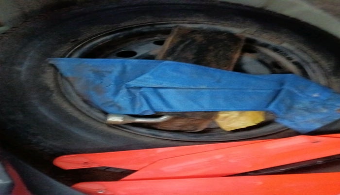 2020 Maruti Swift VXI AMT, Petrol, Automatic, 44,298 km, tyre