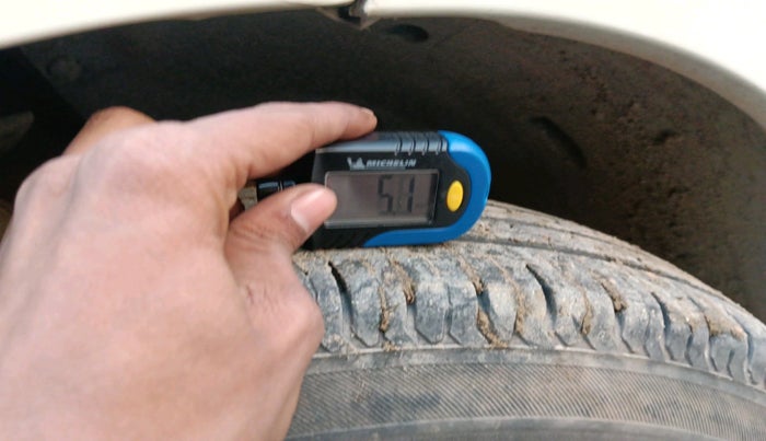 2020 Maruti Swift VXI AMT, Petrol, Automatic, 44,298 km, tyre