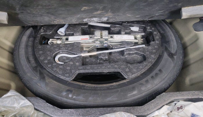 2017 Maruti Ciaz VDI SHVS, Diesel, Manual, 1,30,281 km, tyre