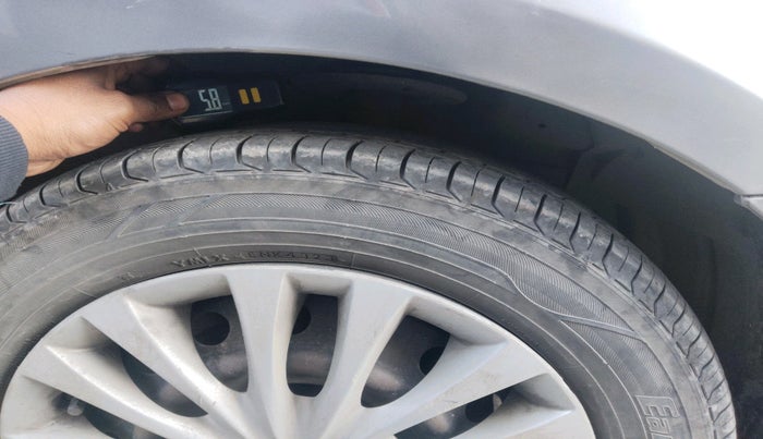 2017 Maruti Ciaz VDI SHVS, Diesel, Manual, 1,30,281 km, tyre