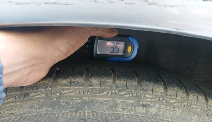 2014 Honda Amaze 1.2L I-VTEC S, Petrol, Manual, 1,54,363 km, tyre