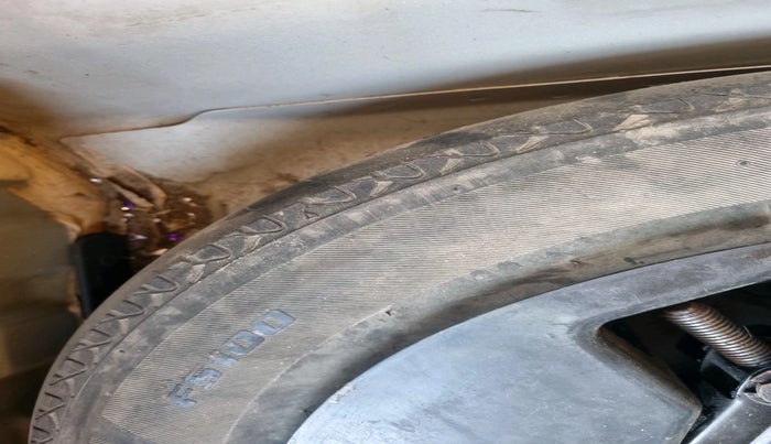 2011 Hyundai i10 MAGNA 1.1, Petrol, Manual, 85,818 km, tyre