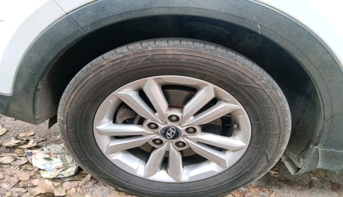 2016 Hyundai Creta SX 1.6 DIESEL, Diesel, Manual, 1,06,725 km, tyre