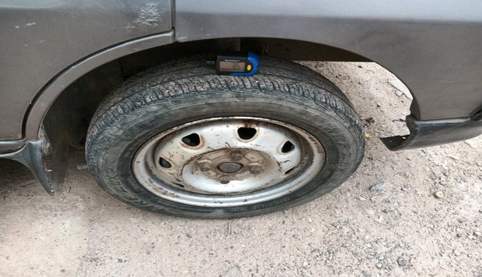 2011 Maruti Eeco 5 STR WITH A/C+HTR, Petrol, Manual, 59,830 km, tyre