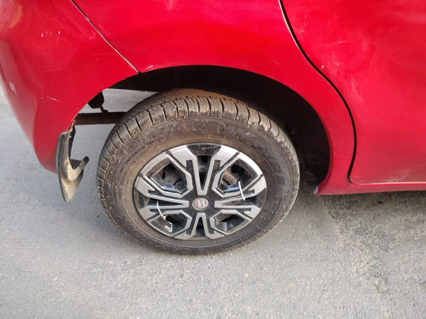 2015 Datsun Go A EPS, Petrol, Manual, 94,989 km, tyre