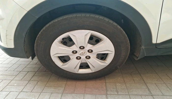 2018 Hyundai Creta E PLUS 1.6 PETROL, Petrol, Manual, 33,433 km, tyre