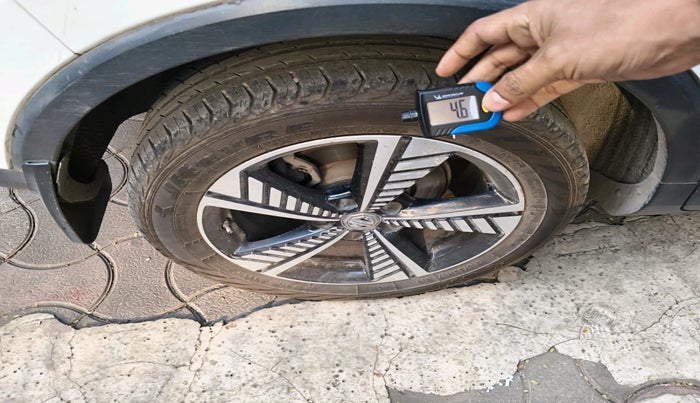 2021 MG ZS EV EXCITE, Electric, Automatic, 1,07,249 km, tyre