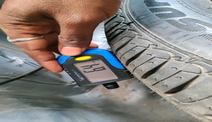 2019 Tata Tiago XZ PLUS PETROL, Petrol, Manual, 67,712 km, tyre