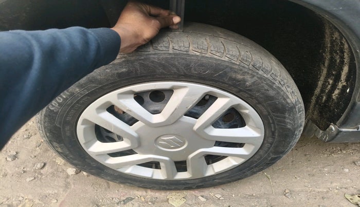 2018 Maruti Vitara Brezza VDI, Diesel, Manual, 28,917 km, tyre