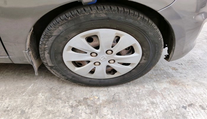 2012 Hyundai i10 MAGNA 1.1 LPG, Petrol, Manual, 94,700 km, tyre