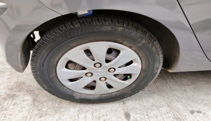 2012 Hyundai i10 MAGNA 1.1 LPG, Petrol, Manual, 94,700 km, tyre