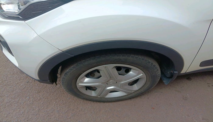 2020 Tata NEXON XM PETROL, Petrol, Manual, 44,396 km, tyre